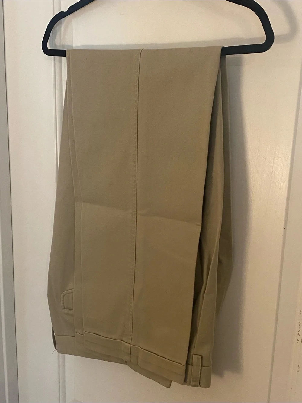 Banana Republic Khaki Chinos Pleated w/Cuffs 34R